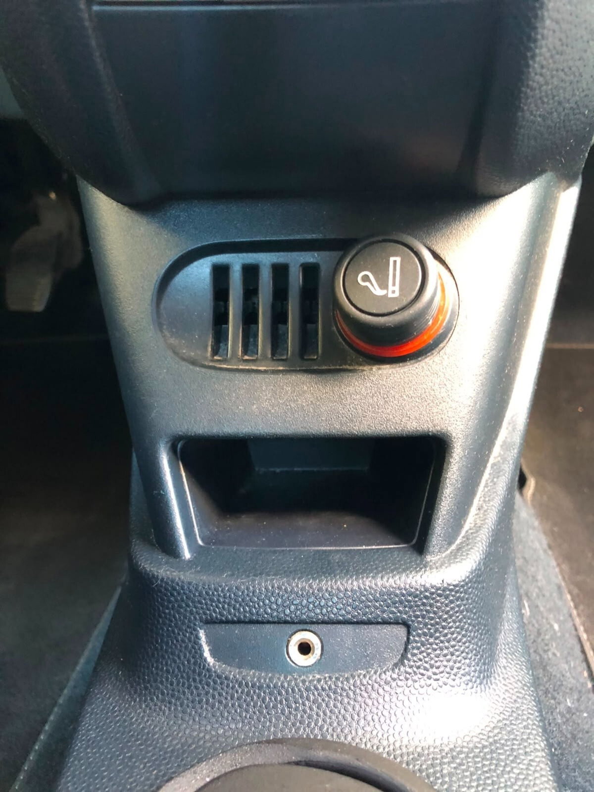 Ford Ka 1.3 TDCi 75CV Titanium cDPF (13)