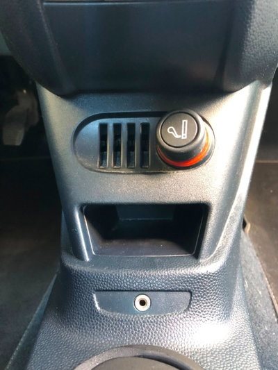 Ford Ka 1.3 TDCi 75CV Titanium cDPF (13)
