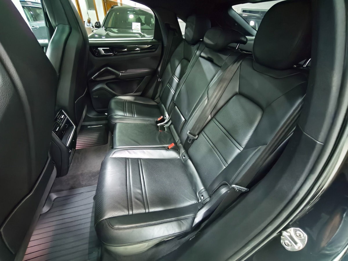 Porsche Cayenne Coupé 3.0 V6 (13)