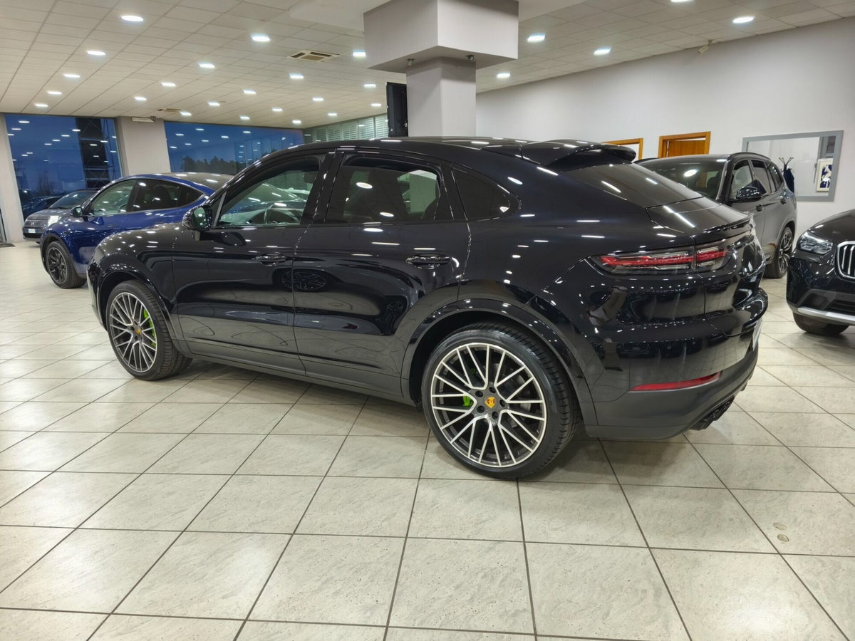 Porsche Cayenne Coupé 3.0 V6 (5)