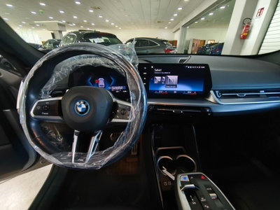 BMW iX1 xdrive 30 MSport (7)