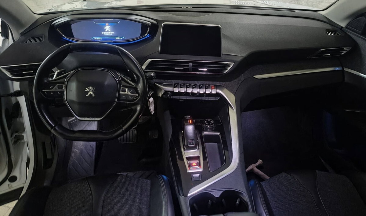 Peugeot 3008 BlueHDi 130 S&S EAT8 GT Line (19)