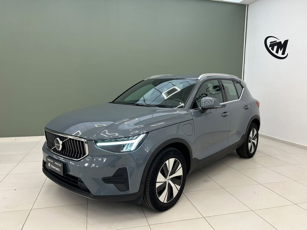 Volvo XC40 T4 Recharge Plug-in Hybrid R-design (4)