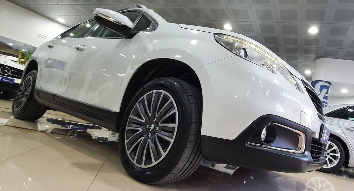 Peugeot 2008 100 Active (10)