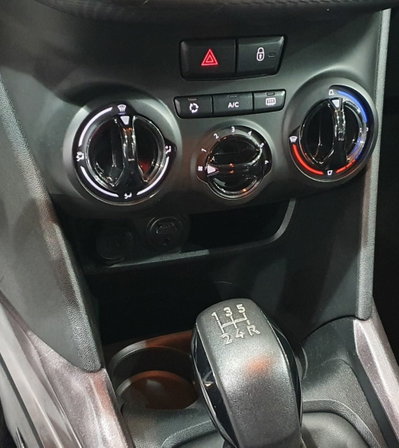 Peugeot 2008 100 Active (14)