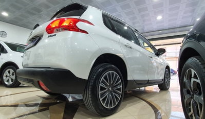 Peugeot 2008 100 Active (8)