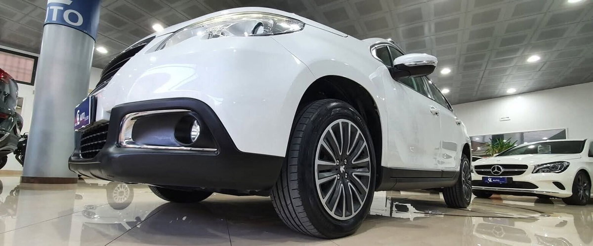 Peugeot 2008 100 Active (9)