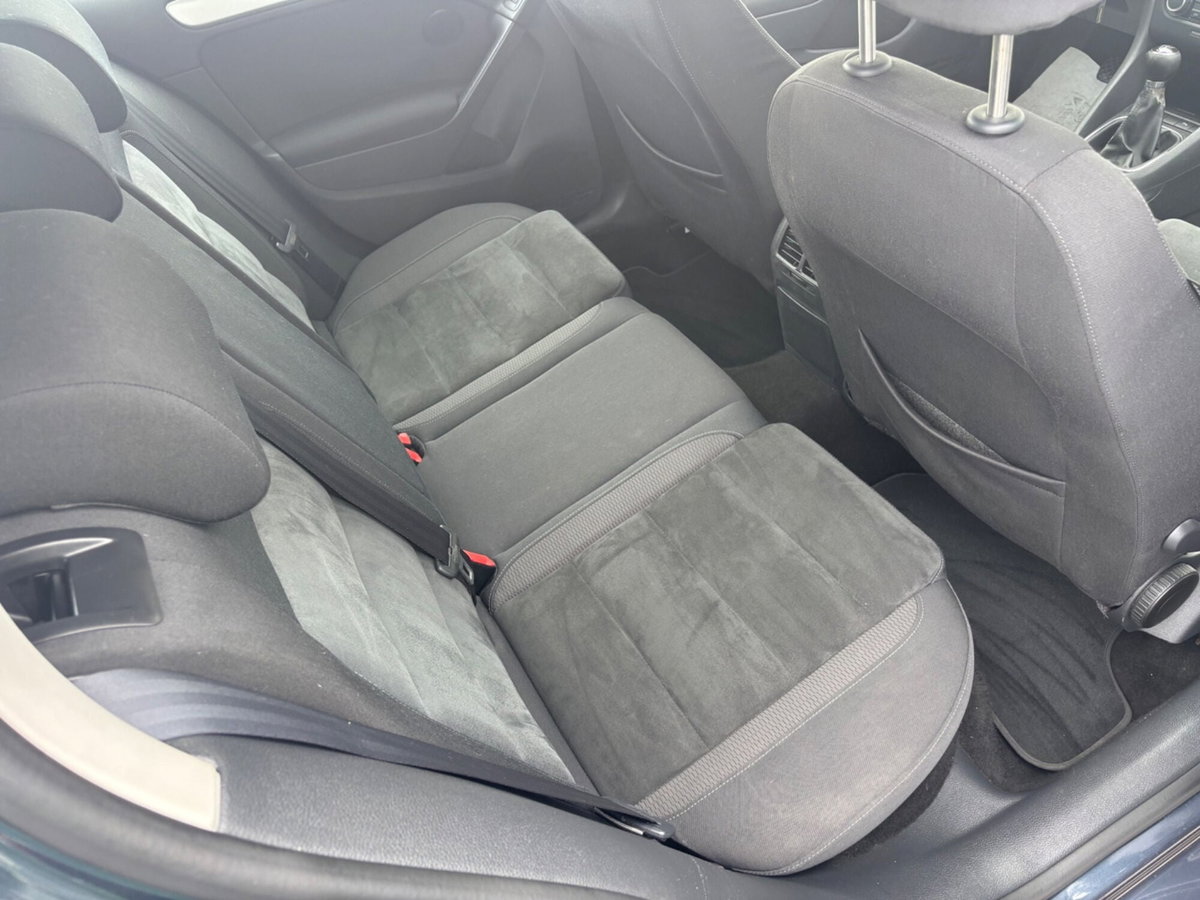 Volkswagen Golf 2.0 TDI 110CV DPF 5p. Comfortline (10)
