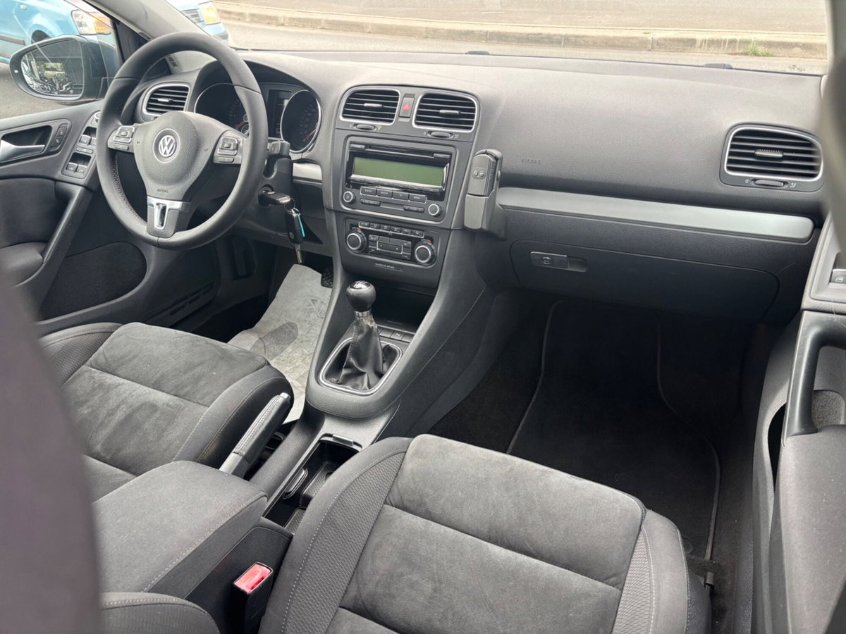 Volkswagen Golf 2.0 TDI 110CV DPF 5p. Comfortline (11)