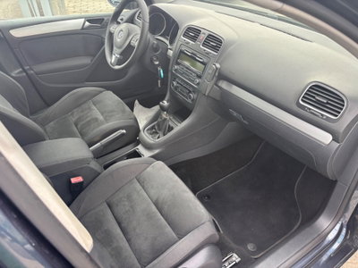 Volkswagen Golf 2.0 TDI 110CV DPF 5p. Comfortline (13)