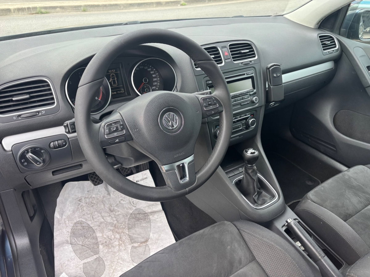 Volkswagen Golf 2.0 TDI 110CV DPF 5p. Comfortline (17)