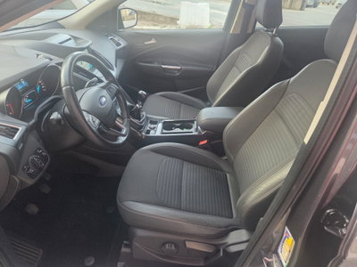 Ford Kuga 1.5 TDCI 120 CV S&S 2WD Titanium (14)