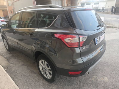 Ford Kuga 1.5 TDCI 120 CV S&S 2WD Titanium (8)