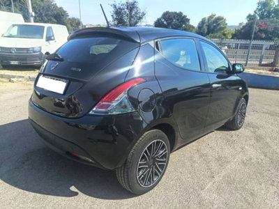 Lancia Ypsilon 1.0 FireFly 5 porte S&S Hybrid Alberta Ferretti (6)