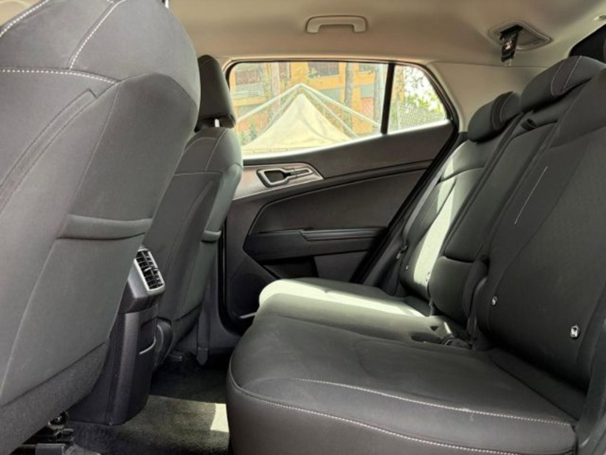 Kia Sportage 1.6 crdi mhev Style dct (15)