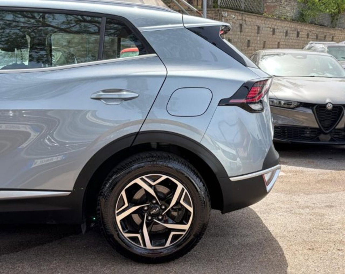 Kia Sportage 1.6 crdi mhev Style dct (17)