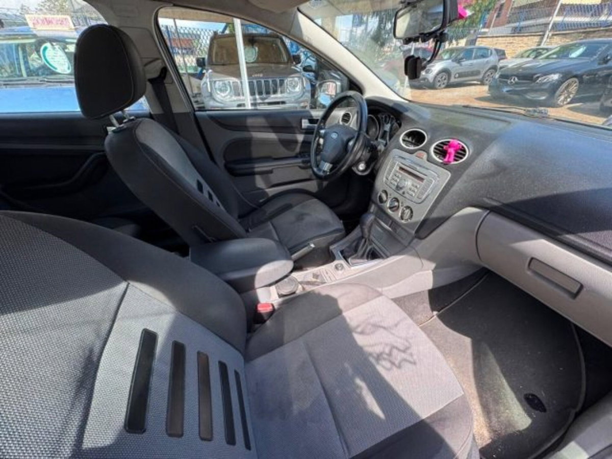 Ford Focus 1.6 TDCi (90CV) 5p. (6)