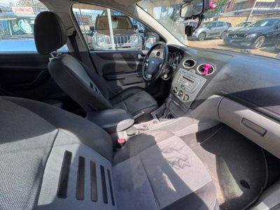 Ford Focus 1.6 TDCi (90CV) 5p. (6)