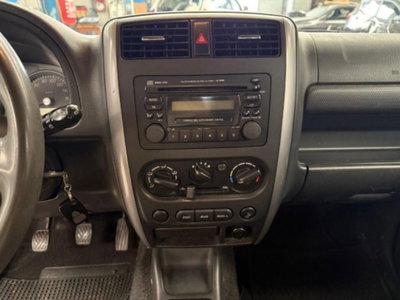 Suzuki Jimny 1.5 DDiS cat 4WD JLX Più (10)