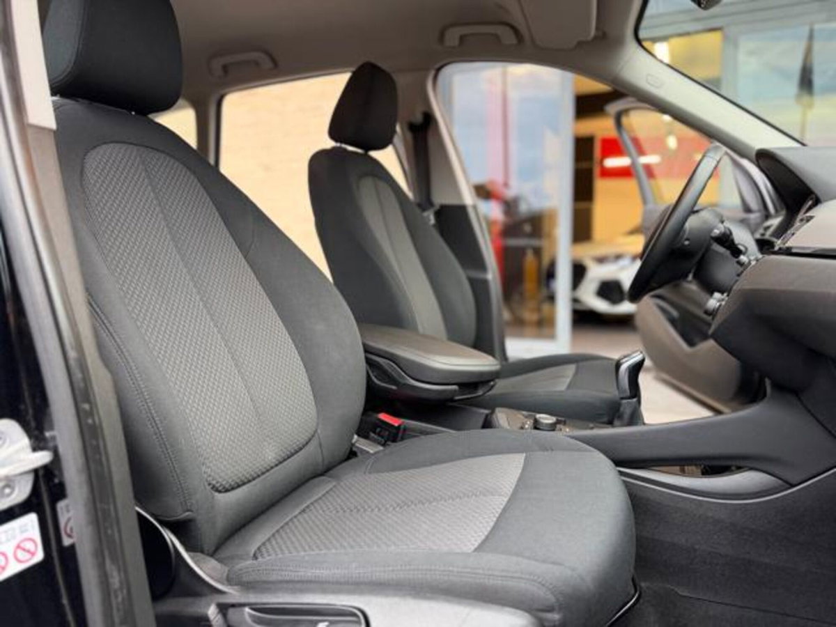 BMW X1 sDrive16d Advantage (11)
