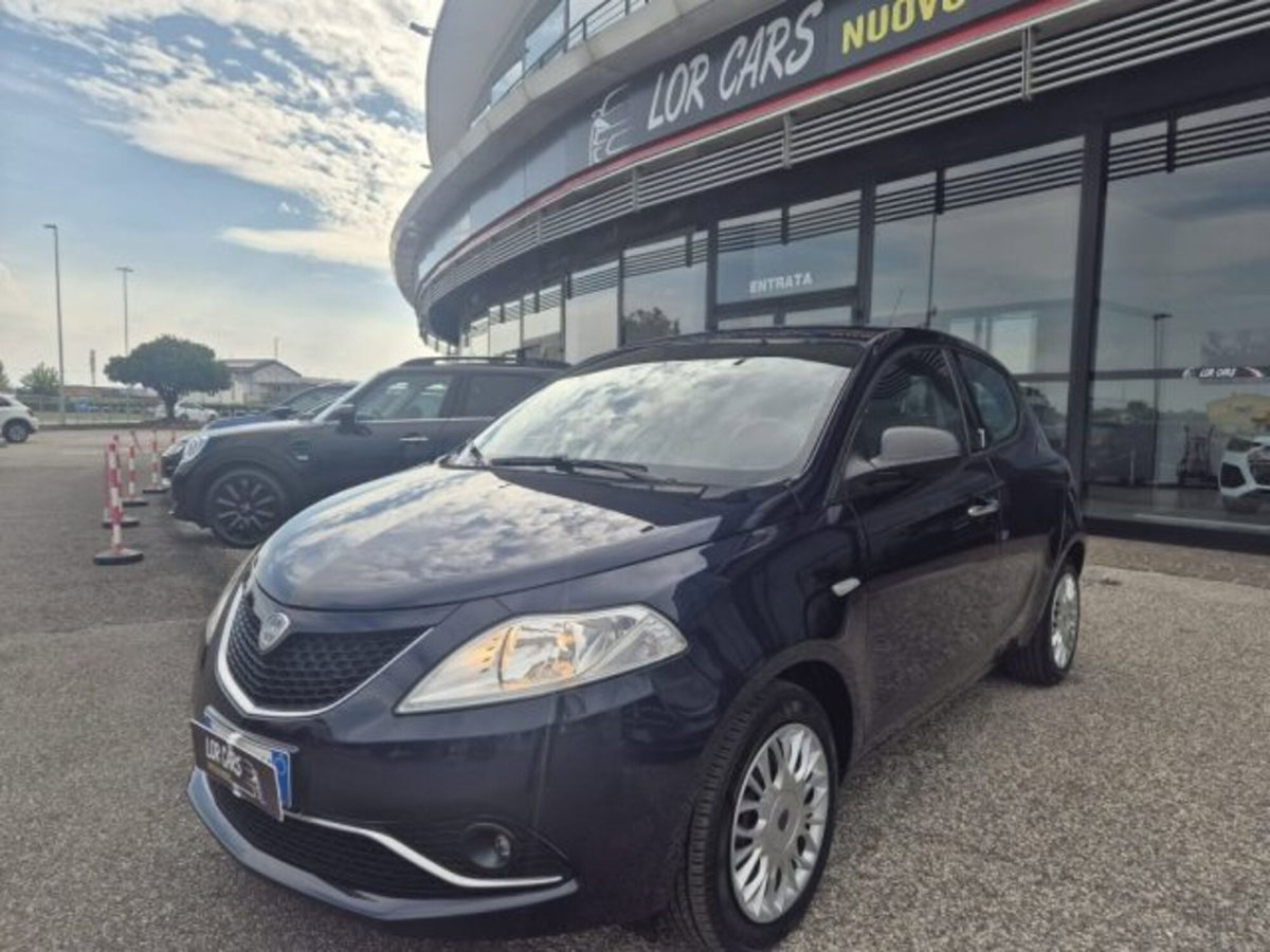 Lancia Ypsilon 1.2 69 CV 5 porte GPL Ecochic Gold