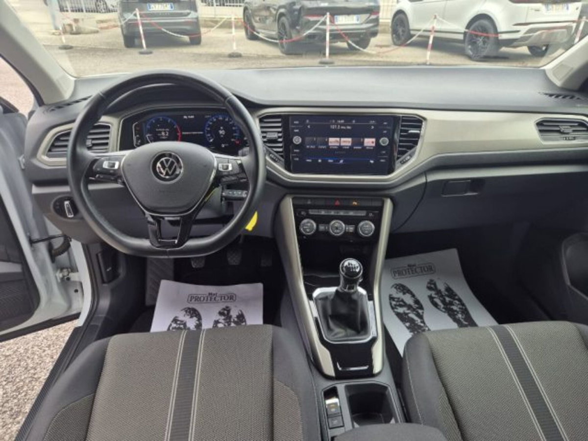 Volkswagen T-Roc 1.0 TSI Business BlueMotion Technology (14)