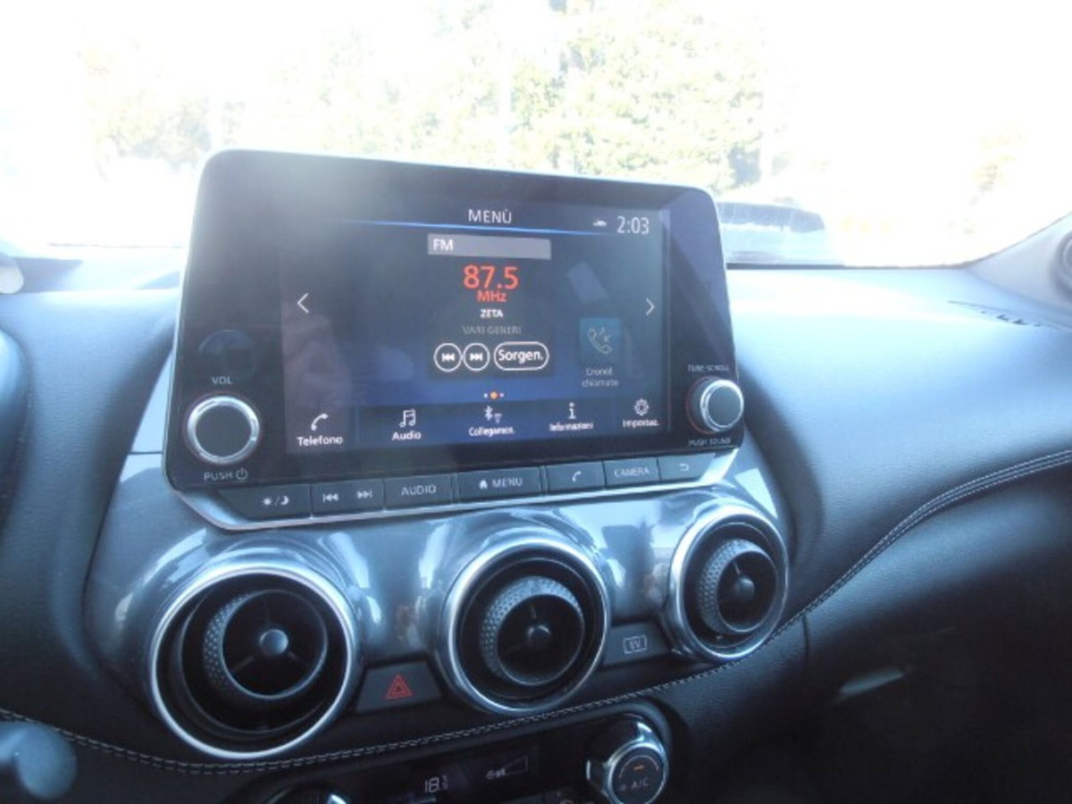 Nissan Juke 1.6 hev N-Connecta (11)