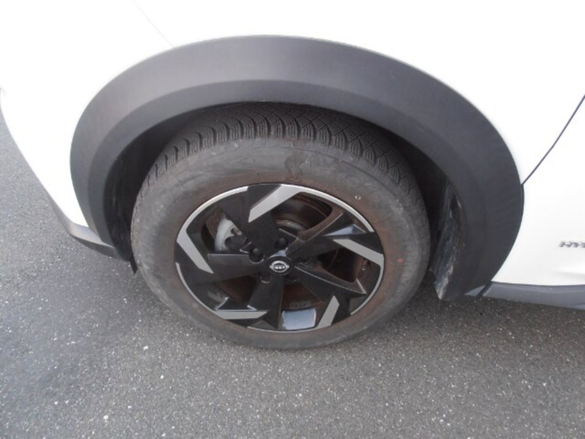 Nissan Juke 1.6 hev N-Connecta (8)