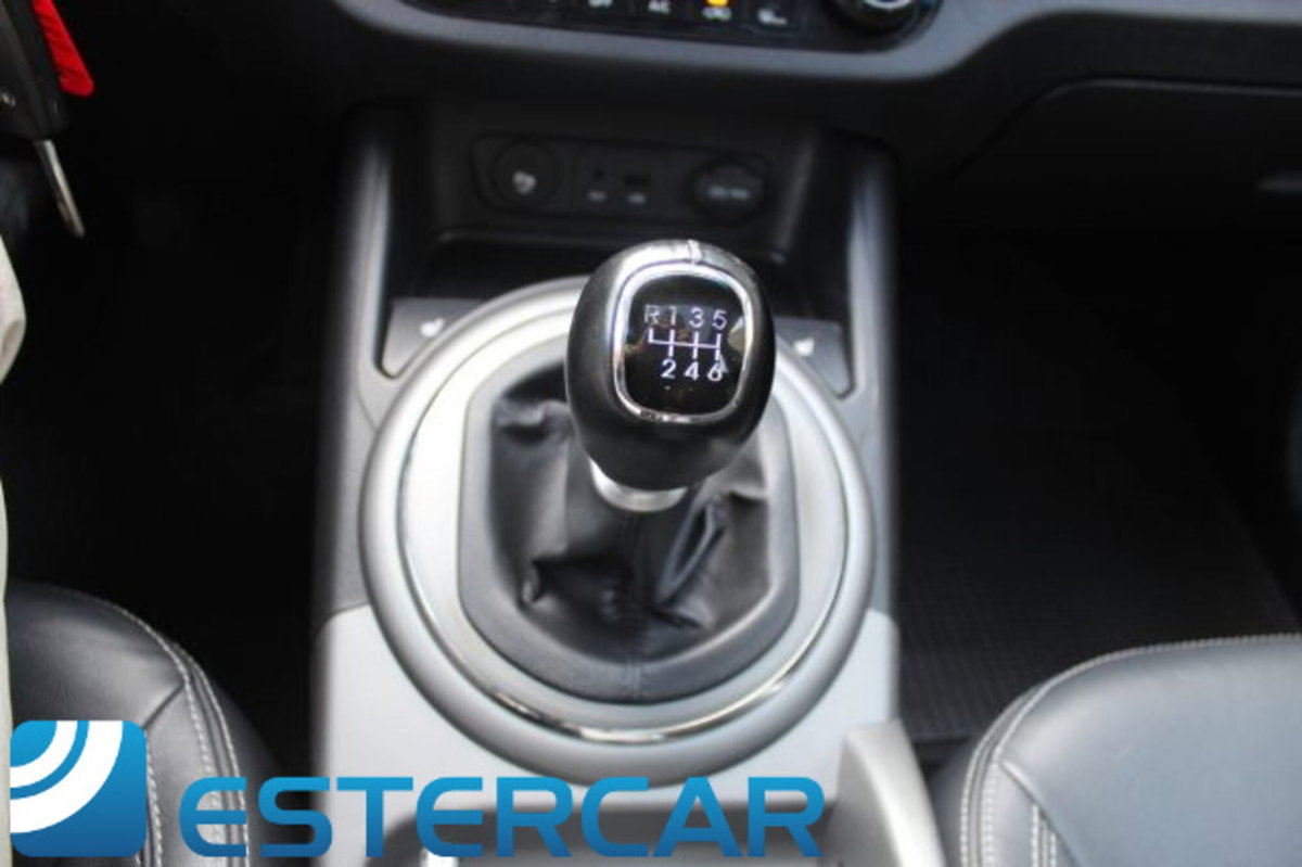 Kia Sportage 1.7 CRDI 2WD Cool (14)