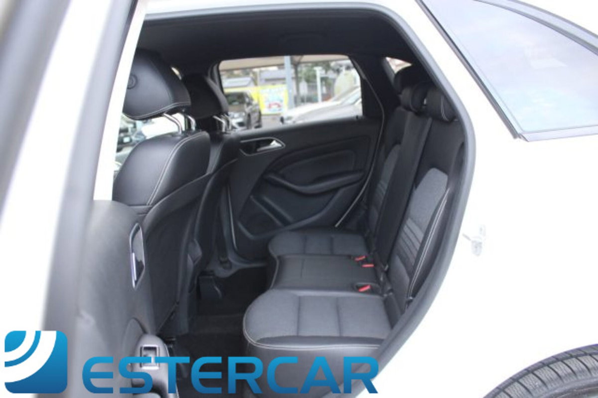 Mercedes-Benz Classe B 200 d Automatic 4Matic Sport (12)