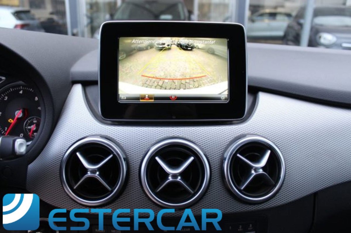 Mercedes-Benz Classe B 200 d Automatic 4Matic Sport (14)