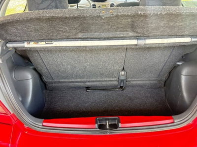 Toyota Yaris 16V cat 3 porte (12)