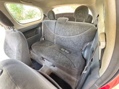 Toyota Yaris 16V cat 3 porte (16)
