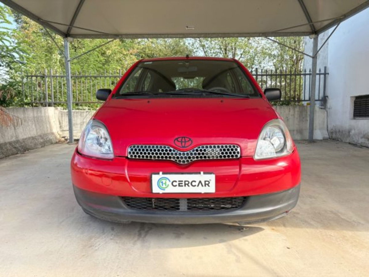 Toyota Yaris 16V cat 3 porte (2)