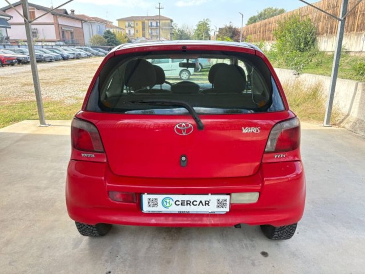 Toyota Yaris 16V cat 3 porte (5)