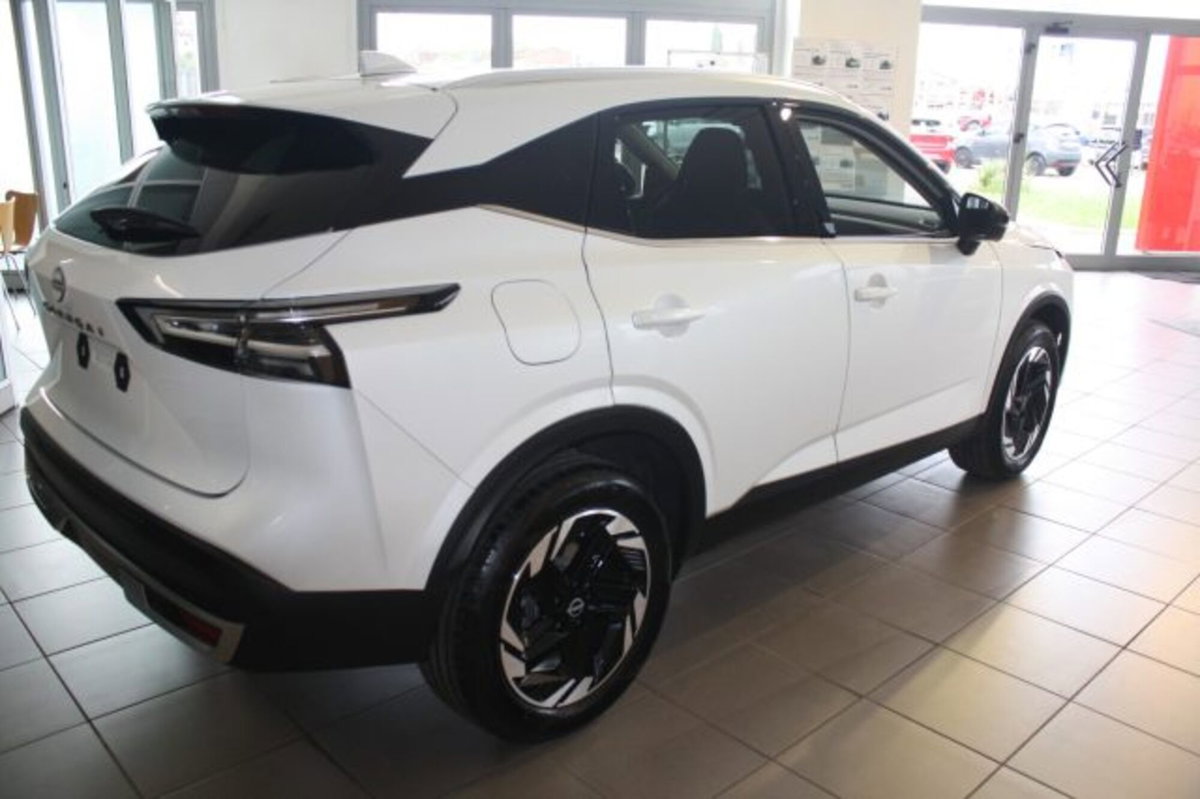 Nissan Qashqai 1.3 mhev N-Connecta 4wd 158cv xtronic (5)