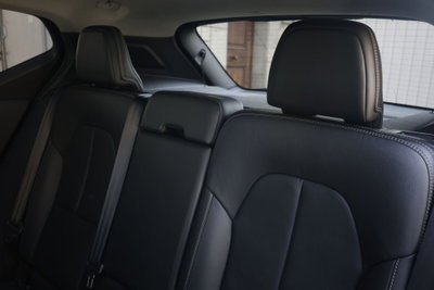 Volvo XC40 D4 AWD Geartronic R-design (3)
