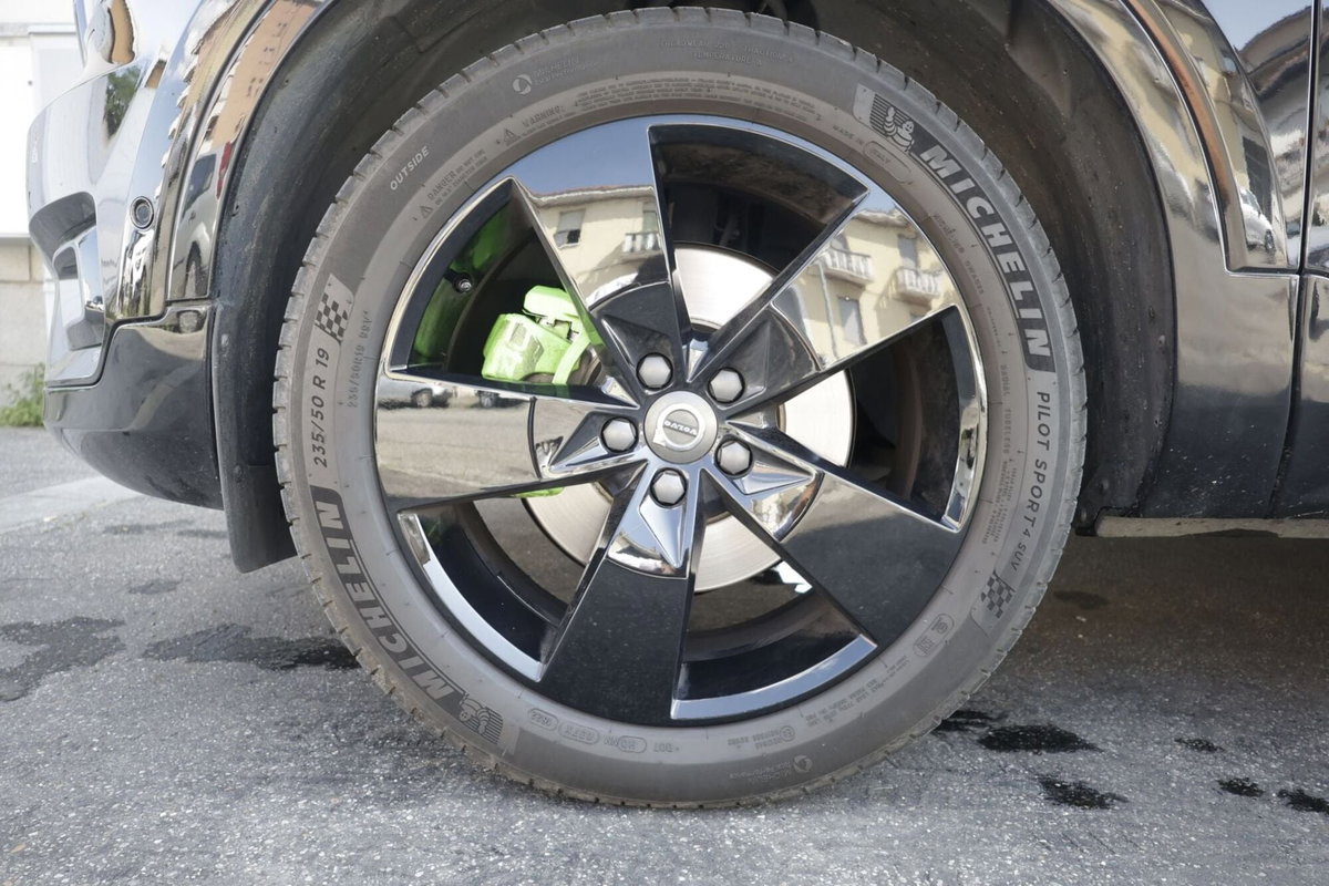 Volvo XC40 D4 AWD Geartronic R-design (5)