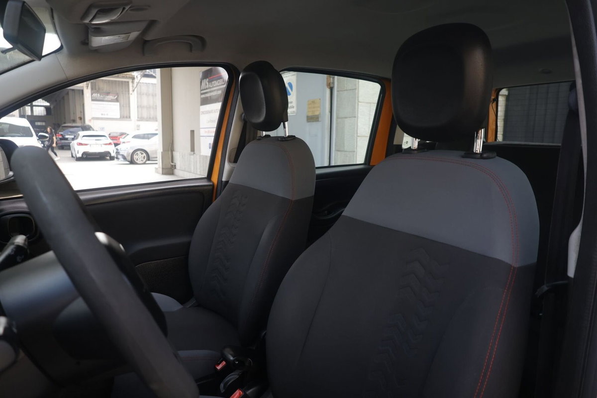 Fiat Panda 1.3 MJT 95 CV S&S 4x4 (16)