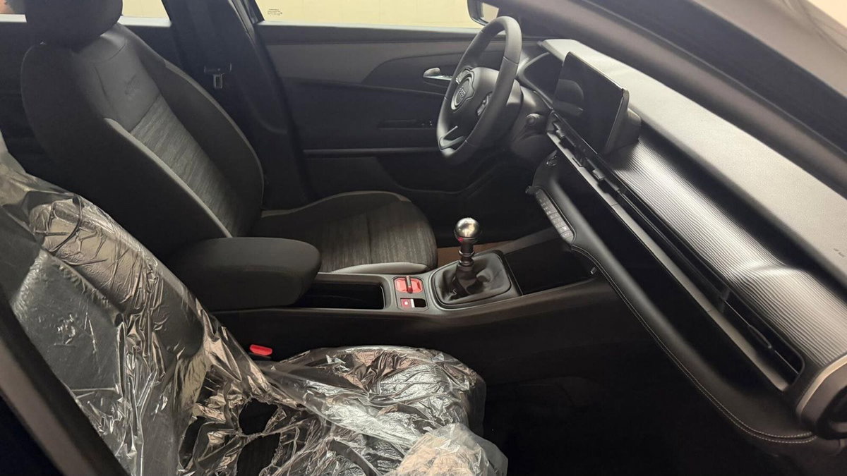 Jeep Avenger 1.2 turbo Longitude fwd 100cv (10)