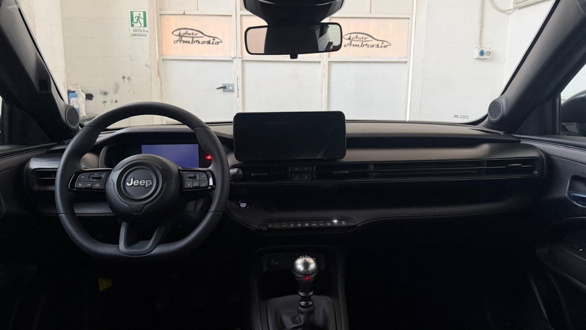 Jeep Avenger 1.2 turbo Longitude fwd 100cv (8)