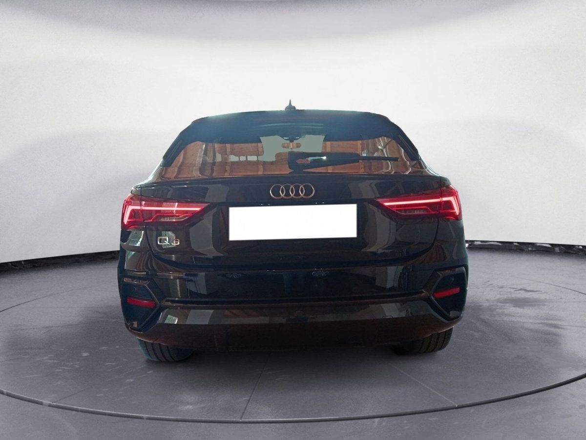 Audi Q3 Sportback 35 TDI quattro S tronic Business Plus (9)