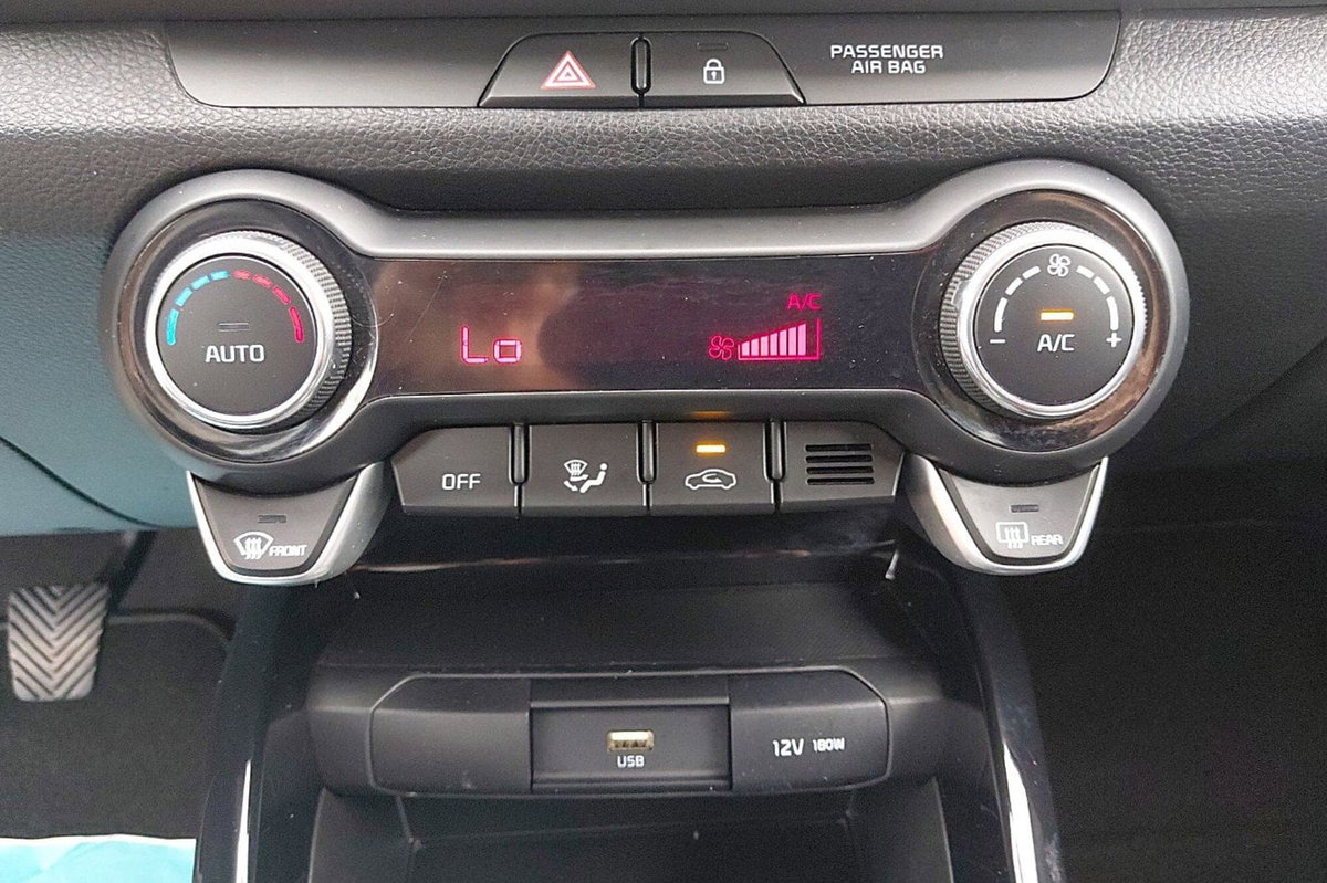 Kia Stonic 1.2 mpi Style 79cv (17)