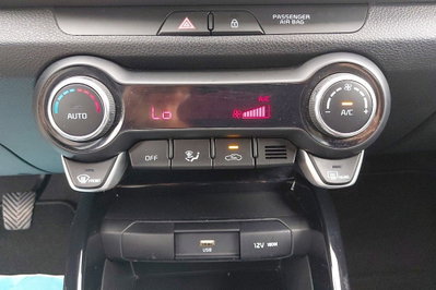 Kia Stonic 1.2 mpi Style 79cv (17)