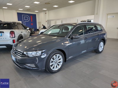 Volkswagen Passat 2.0 tdi scr Passat 122cv dsg usata