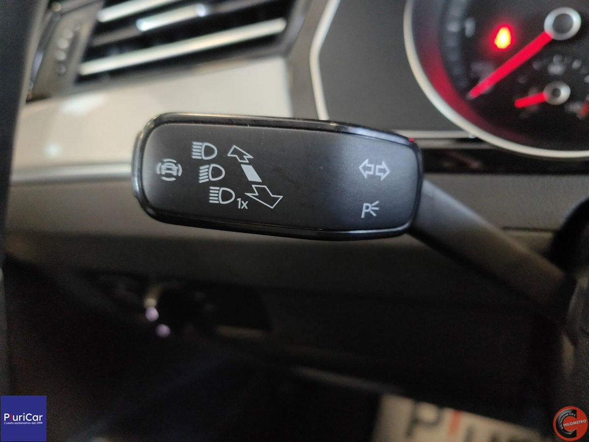 Volkswagen Passat 2.0 tdi scr Passat 122cv dsg (19)