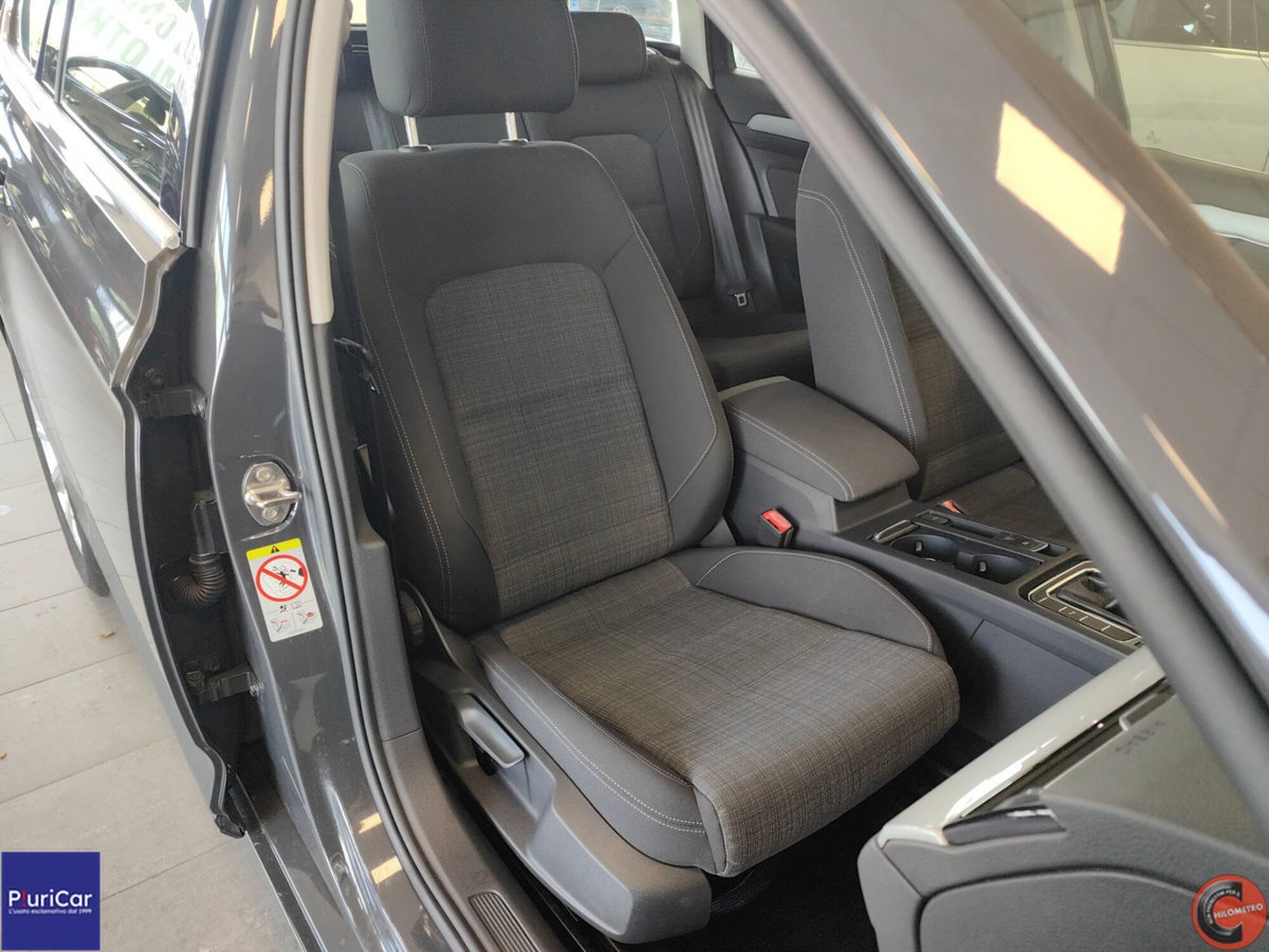 Volkswagen Passat 2.0 tdi scr Passat 122cv dsg (5)