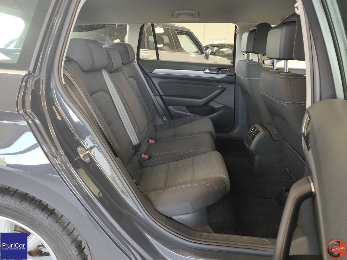 Volkswagen Passat 2.0 tdi scr Passat 122cv dsg (6)