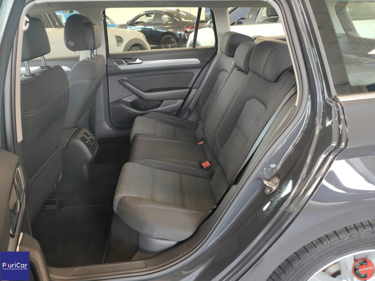 Volkswagen Passat 2.0 tdi scr Passat 122cv dsg (7)