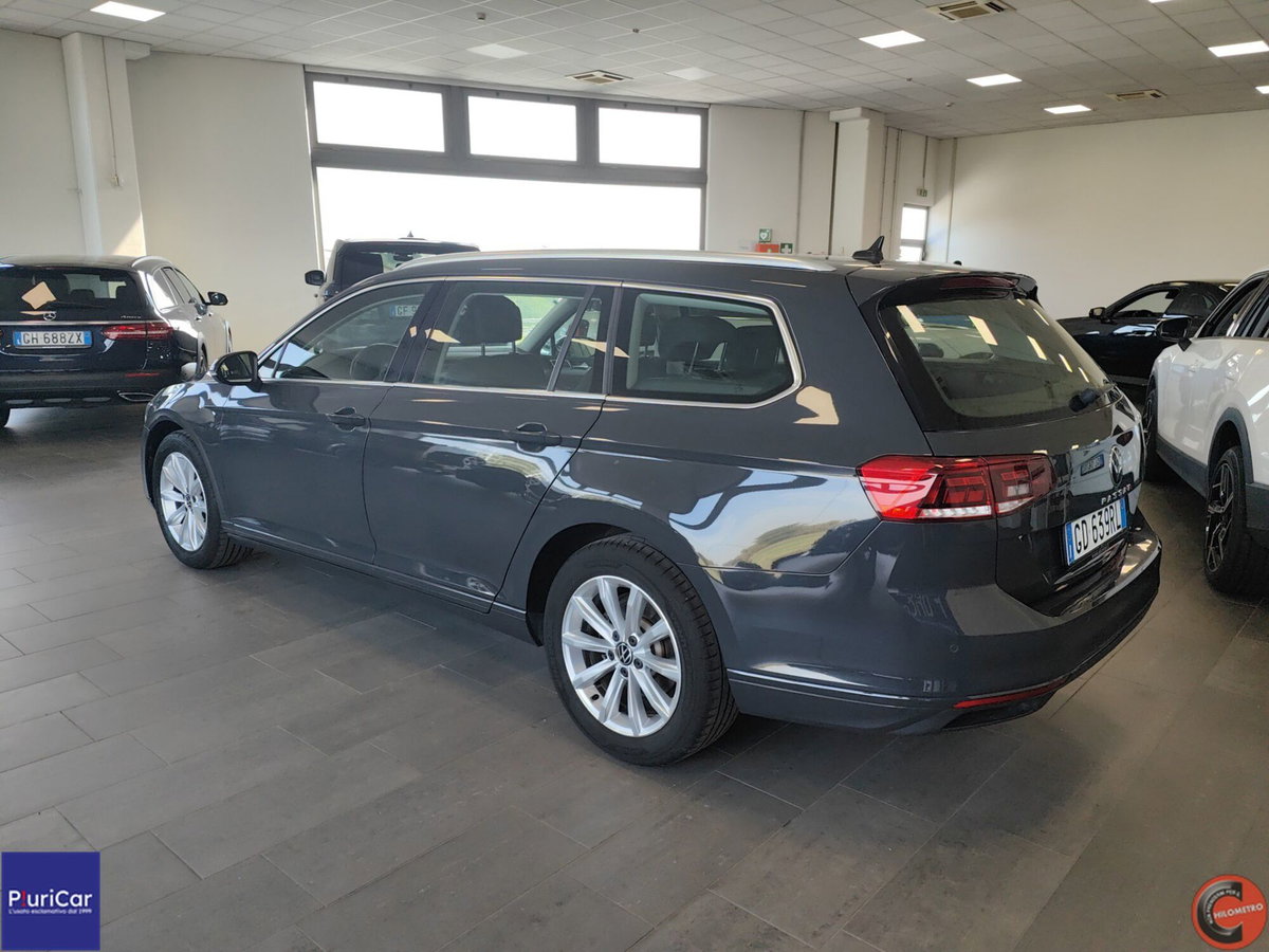 Volkswagen Passat 2.0 tdi scr Passat 122cv dsg (9)